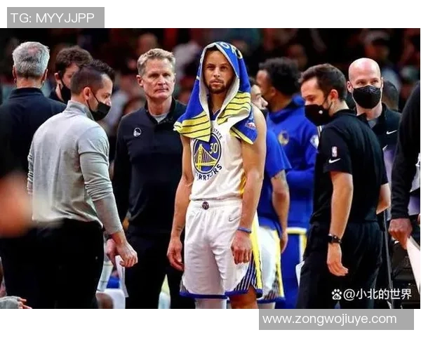 英雄联盟金州勇士队大胜菲尼克斯太阳队，库里28分对决布克38分创纪录